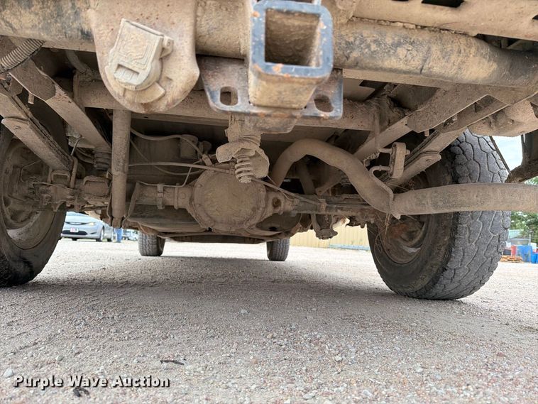 image for item MZ9988 2005 Chevrolet Silverado 1500 Ext. Cab pickup truck
