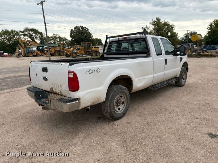 image for item MZ9989 2008 Ford F250 Super Duty Ext. Cab pickup truck