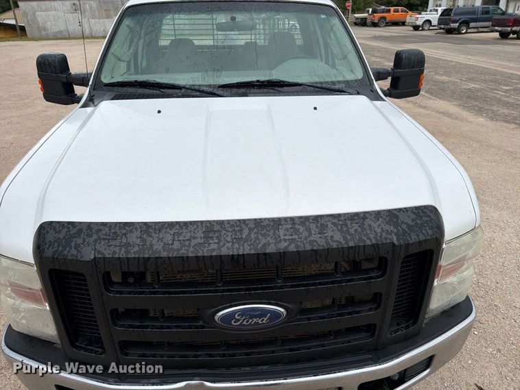 image for item MZ9989 2008 Ford F250 Super Duty Ext. Cab pickup truck