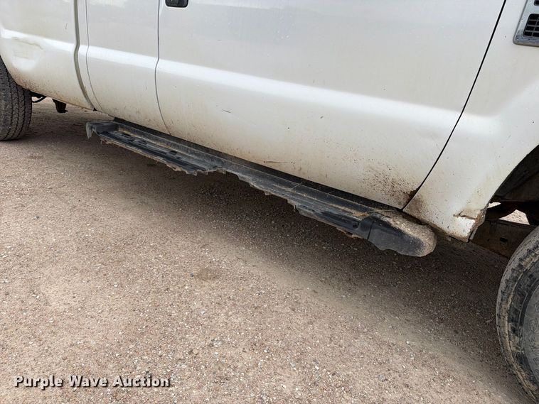 image for item MZ9989 2008 Ford F250 Super Duty Ext. Cab pickup truck