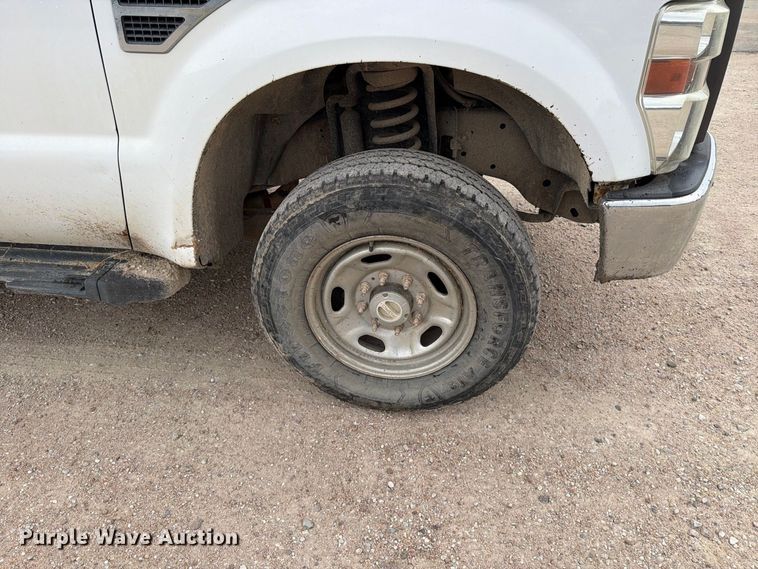 image for item MZ9989 2008 Ford F250 Super Duty Ext. Cab pickup truck