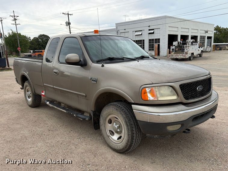image for item MZ9990 2001 Ford F150 Ext. Cab pickup truck