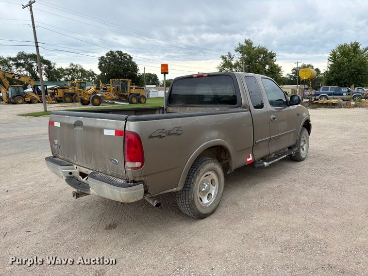 image for item MZ9990 2001 Ford F150 Ext. Cab pickup truck
