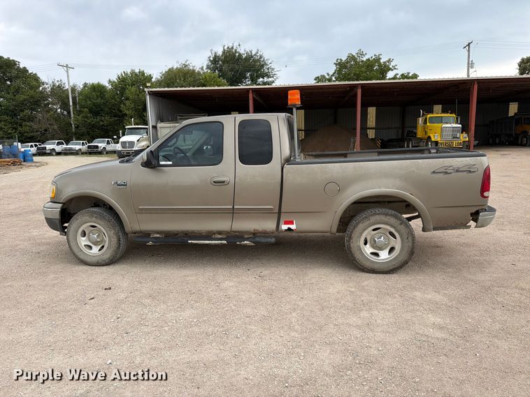 image for item MZ9990 2001 Ford F150 Ext. Cab pickup truck
