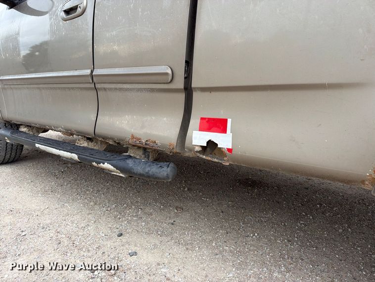 image for item MZ9990 2001 Ford F150 Ext. Cab pickup truck