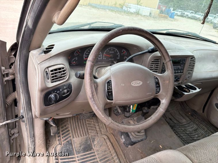 image for item MZ9990 2001 Ford F150 Ext. Cab pickup truck
