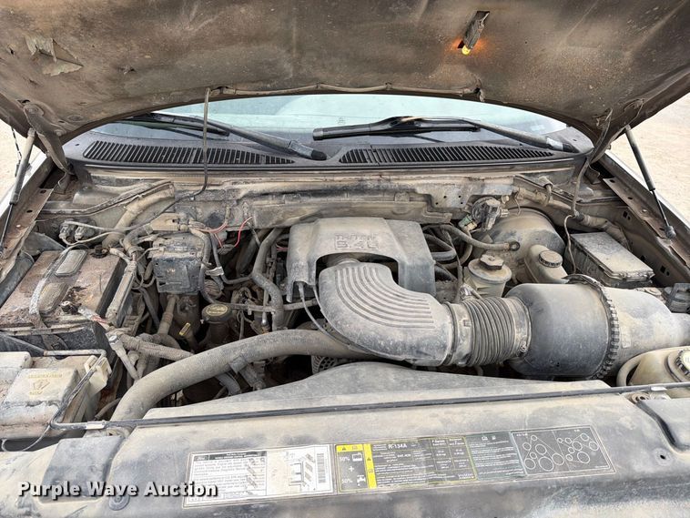 image for item MZ9990 2001 Ford F150 Ext. Cab pickup truck