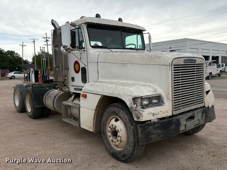 image for item MZ9991 1996 Freightliner FLD semi truck