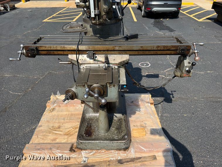 image for item NA9379 Bridgeport 139239 milling machine