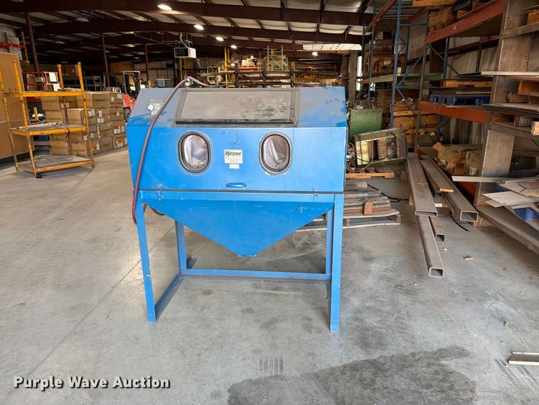 image for item NA9380 Cyclone sand blast cabinet
