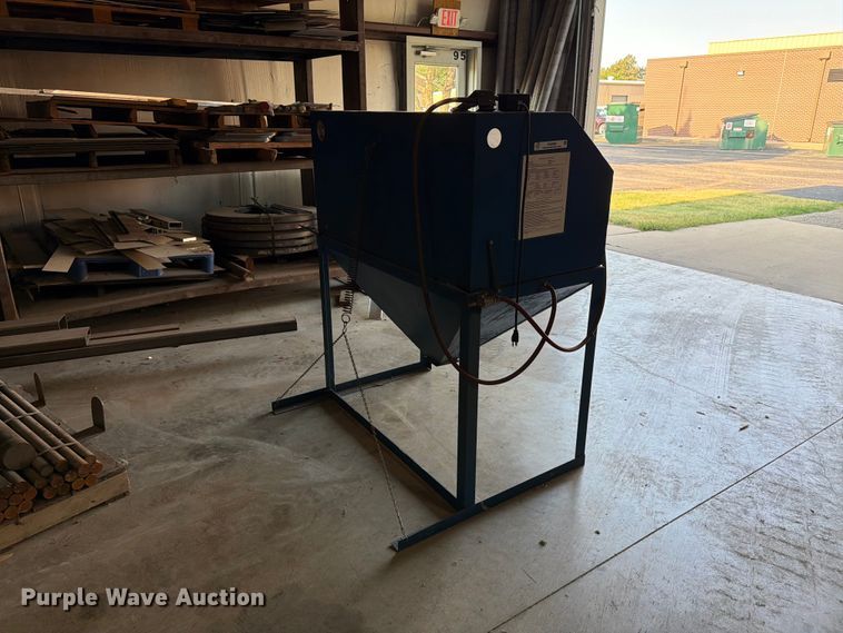 image for item NA9380 Cyclone sand blast cabinet