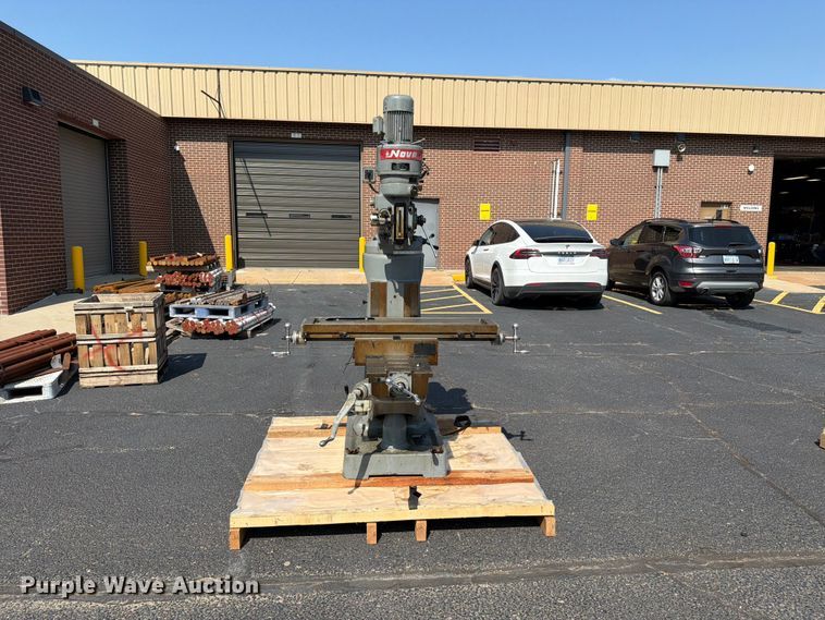 image for item NA9381 Nova milling machine