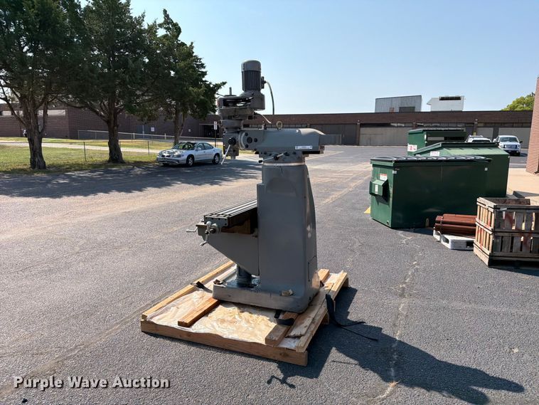 image for item NA9381 Nova milling machine