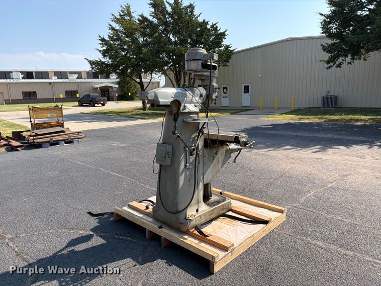 image for item NA9382 Bridgeport milling machine
