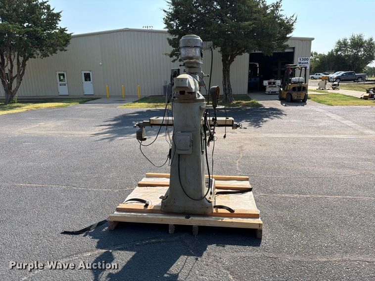 image for item NA9382 Bridgeport milling machine