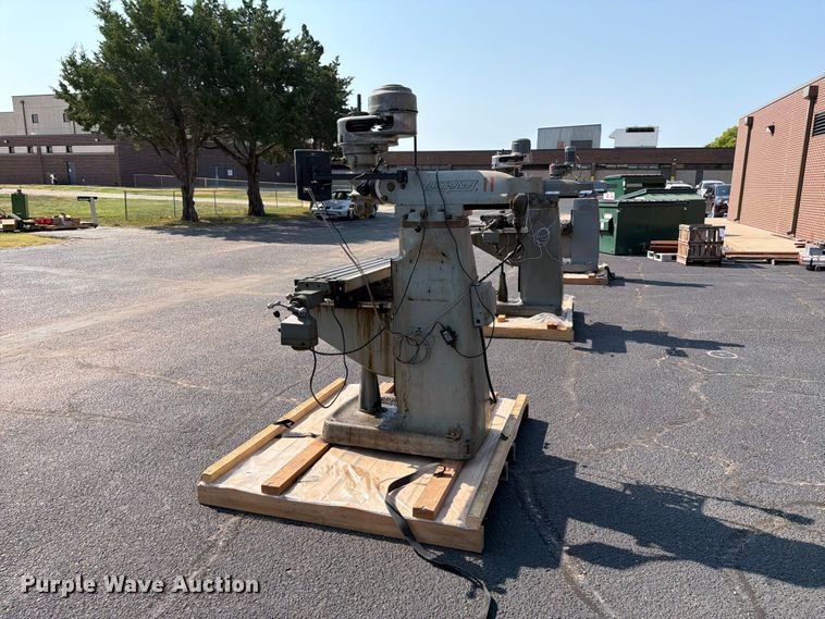image for item NA9382 Bridgeport milling machine