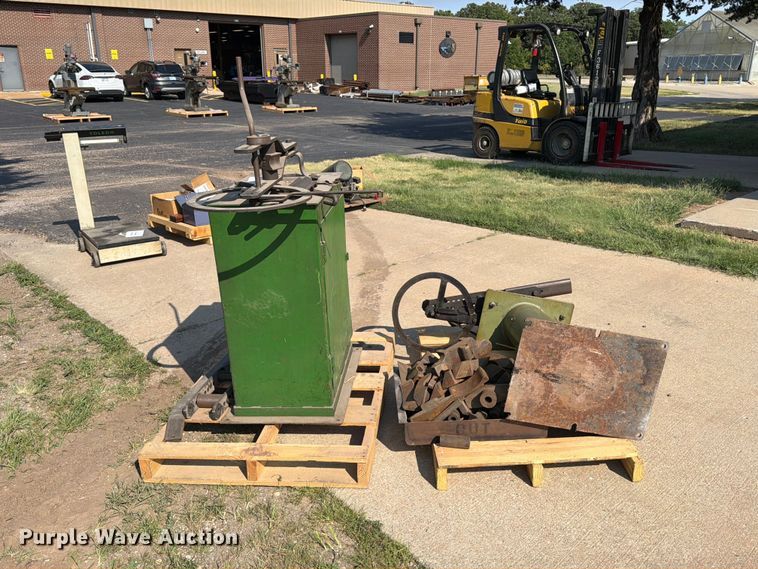 image for item NA9383 (2) Hossfeld iron benders