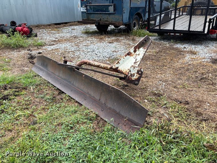 image for item NM9893 Three point blade