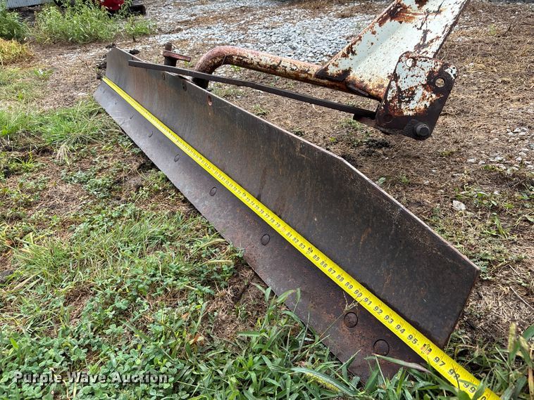 image for item NM9893 Three point blade