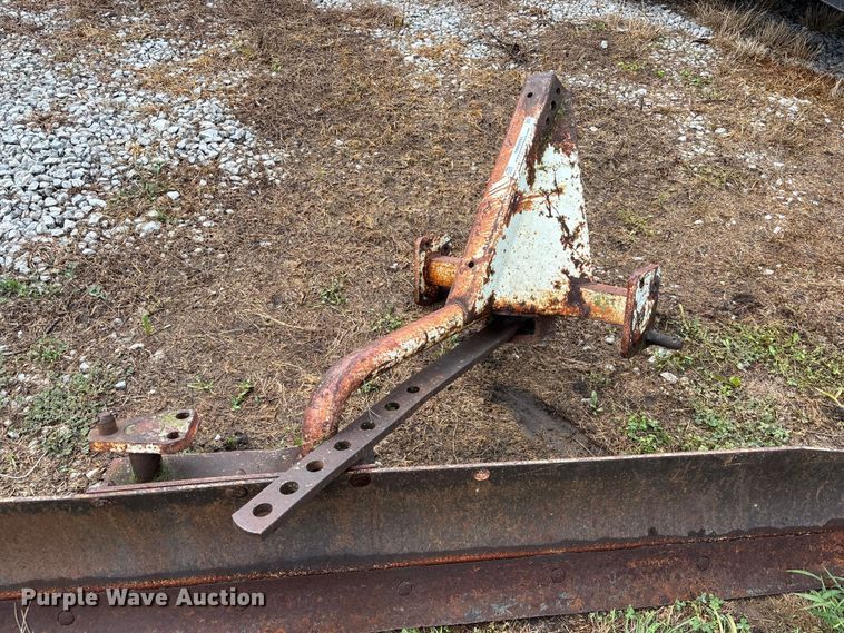 image for item NM9893 Three point blade