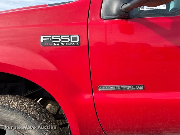 image for item NM9924 2001 Ford F550 Super Duty flatbed truck