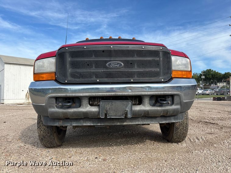 image for item NM9924 2001 Ford F550 Super Duty flatbed truck