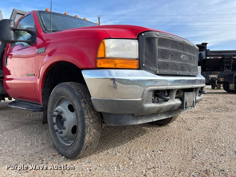 image for item NM9924 2001 Ford F550 Super Duty flatbed truck