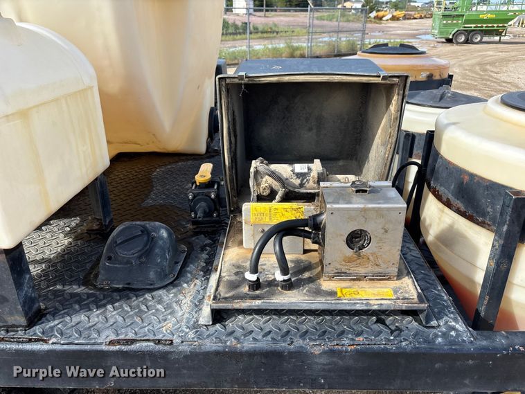 image for item NM9924 2001 Ford F550 Super Duty flatbed truck