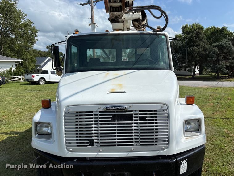 image for item NM9936 2002 Freightliner FL80 digger derrick truck