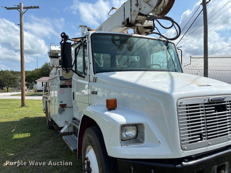 image for item NM9936 2002 Freightliner FL80 digger derrick truck