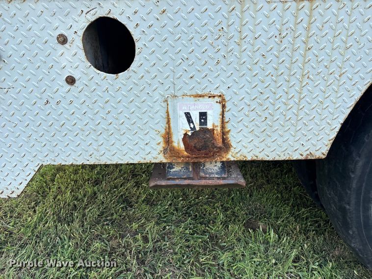 image for item NM9936 2002 Freightliner FL80 digger derrick truck