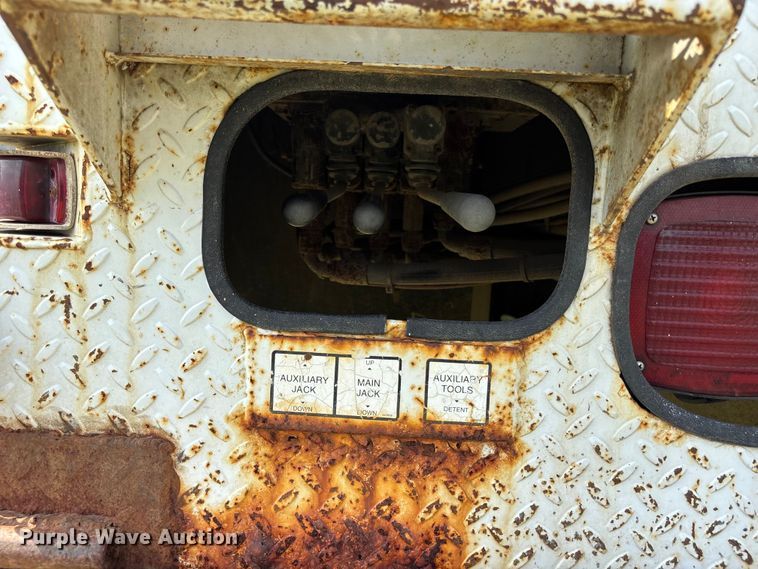 image for item NM9936 2002 Freightliner FL80 digger derrick truck