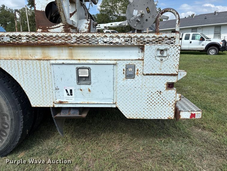 image for item NM9936 2002 Freightliner FL80 digger derrick truck