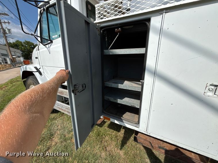image for item NM9936 2002 Freightliner FL80 digger derrick truck
