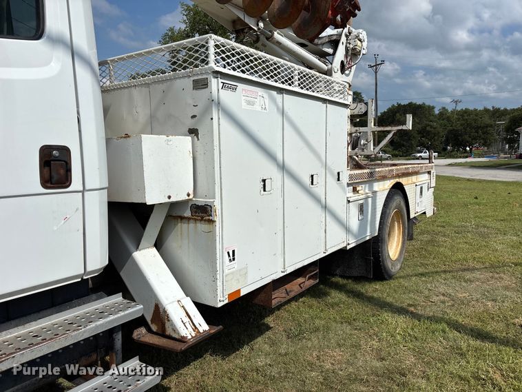 image for item NM9936 2002 Freightliner FL80 digger derrick truck