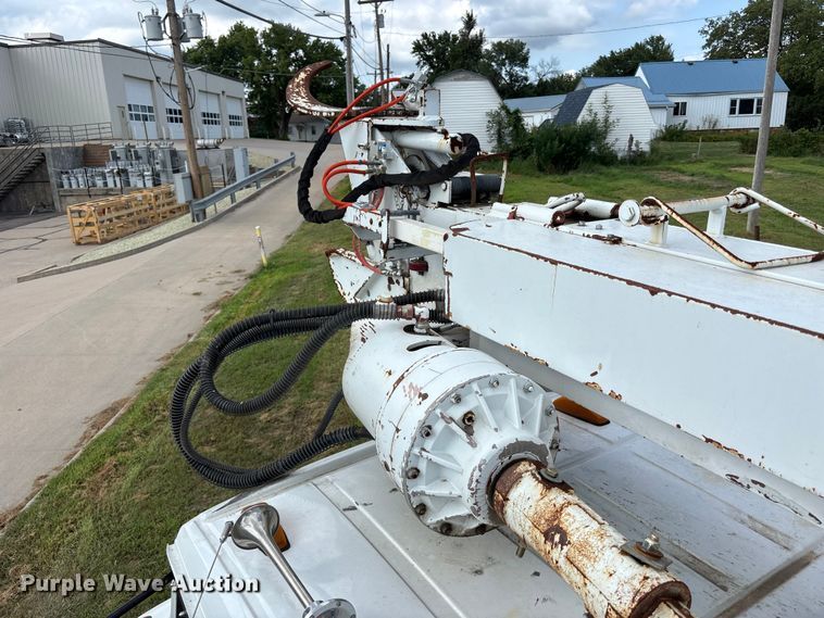 image for item NM9936 2002 Freightliner FL80 digger derrick truck
