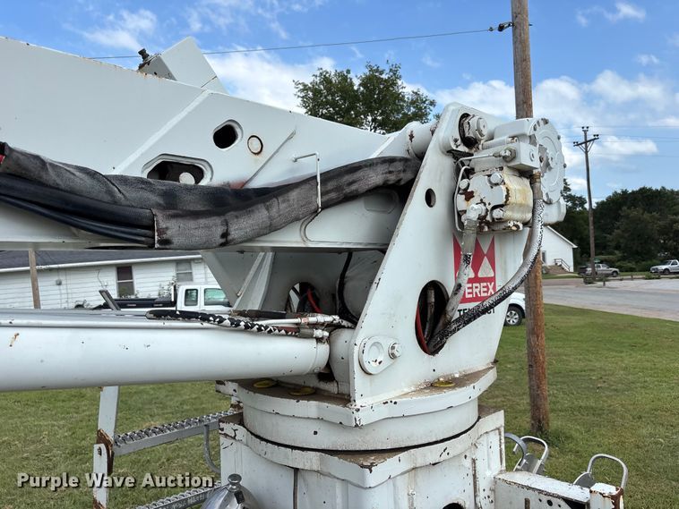 image for item NM9936 2002 Freightliner FL80 digger derrick truck