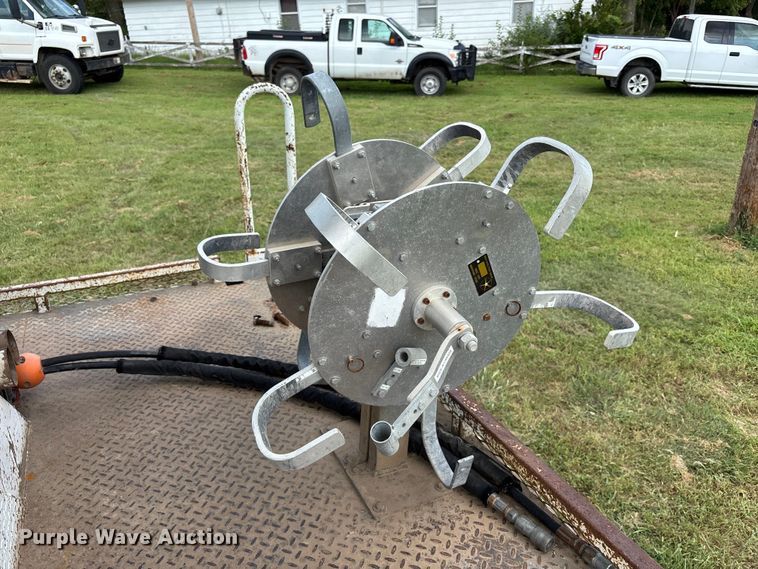 image for item NM9936 2002 Freightliner FL80 digger derrick truck