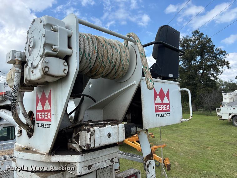 image for item NM9936 2002 Freightliner FL80 digger derrick truck