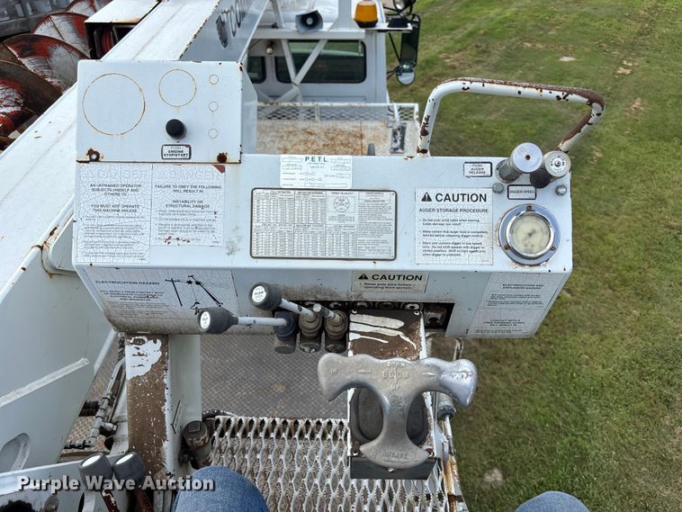 image for item NM9936 2002 Freightliner FL80 digger derrick truck