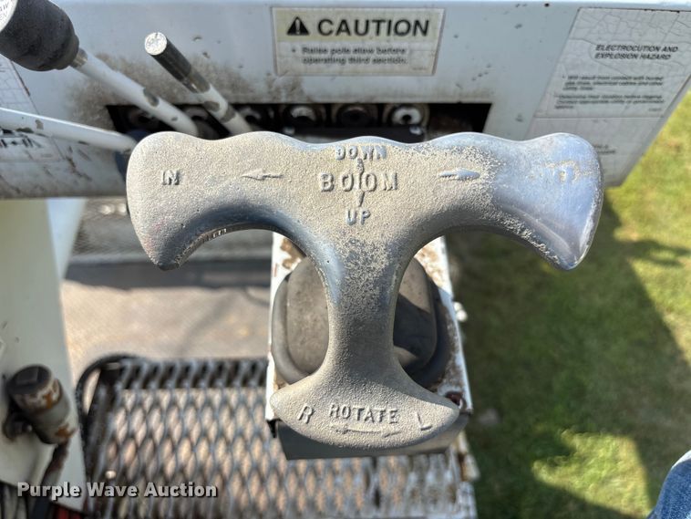 image for item NM9936 2002 Freightliner FL80 digger derrick truck