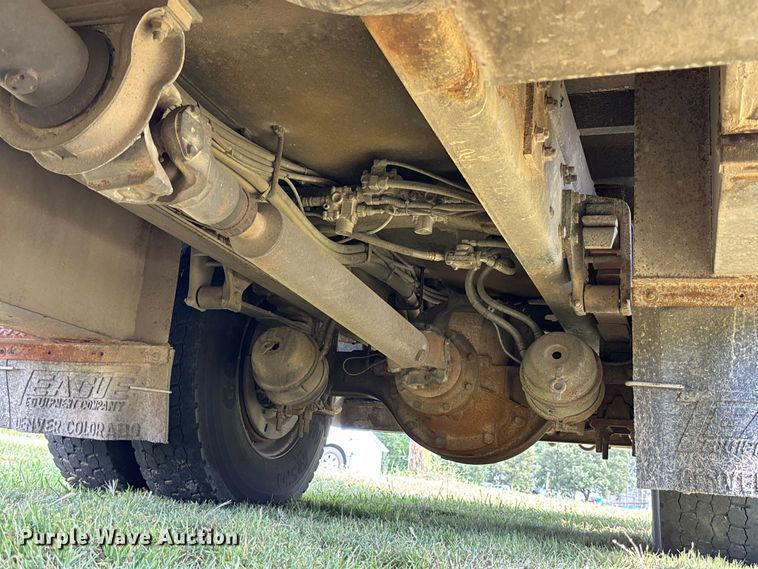 image for item NM9936 2002 Freightliner FL80 digger derrick truck