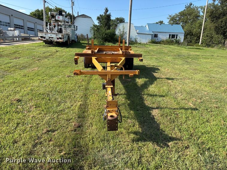 image for item NM9937 1997 Brooks Brothers pole trailer