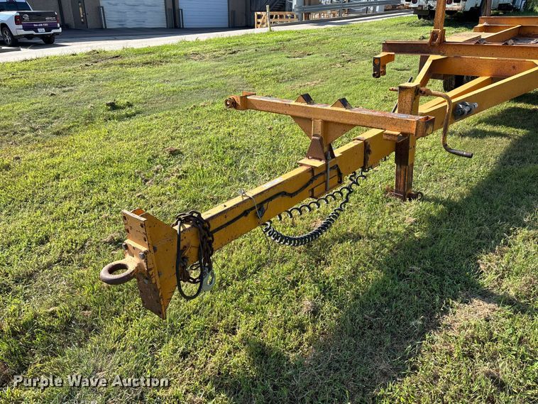 image for item NM9937 1997 Brooks Brothers pole trailer
