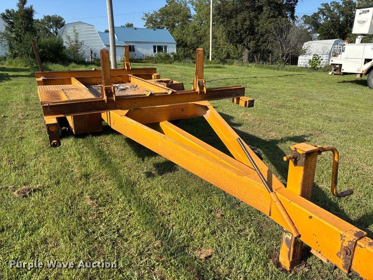 image for item NM9937 1997 Brooks Brothers pole trailer