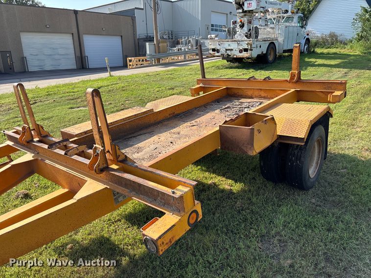 image for item NM9937 1997 Brooks Brothers pole trailer