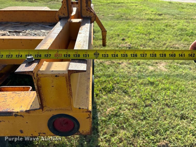 image for item NM9937 1997 Brooks Brothers pole trailer