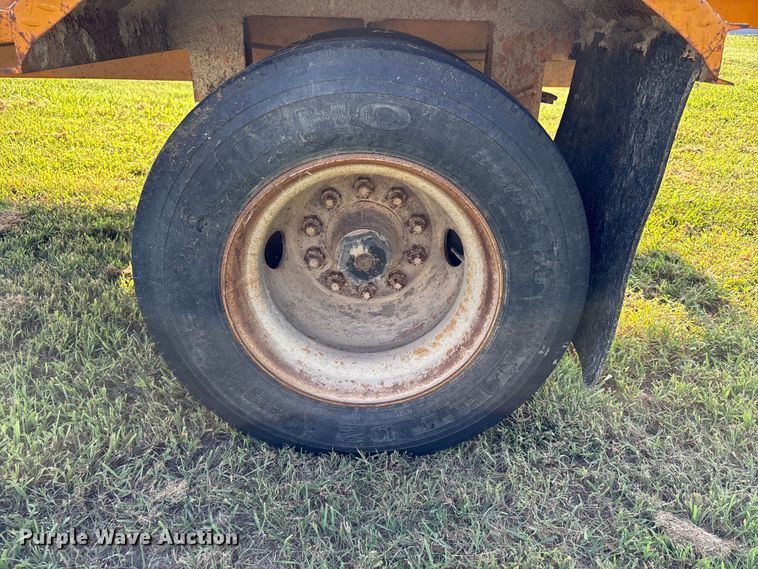 image for item NM9937 1997 Brooks Brothers pole trailer