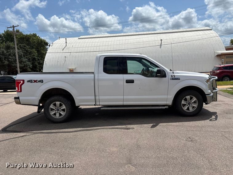 image for item NM9938 2015 Ford F150 Ext. Cab pickup truck