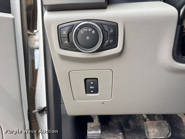 image for item NM9938 2015 Ford F150 Ext. Cab pickup truck